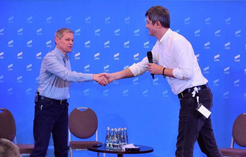 Dacian Ciolos si Dan Barna, Foto: USR