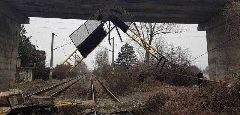 Balustrada cazuta langa Ploiesti, Foto: Observator Ph
