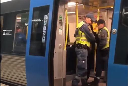 Incident la metroul din Stockholm, Foto: Captura YouTube