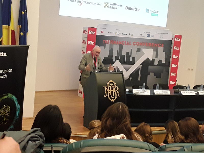 Adrian Vasilescu, la conferinta de miercuri, Foto: Hotnews