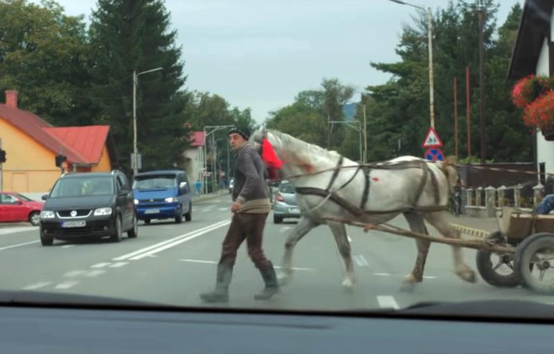 Pe drum de la Targu Jiu la Botosani, Foto: Captura YouTube