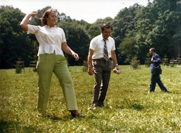 Ion Iliescu si Elena Ceausescu, Foto: Fototeca online a comunismului românesc