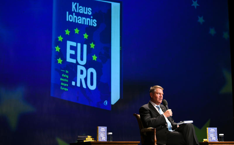 Iohannis si-a lansat a treia carte, Foto: Presidency.ro