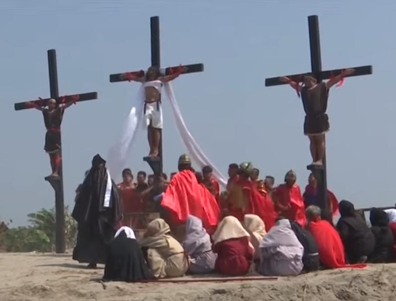 crucificare in Filipine, Foto: Captura YouTube