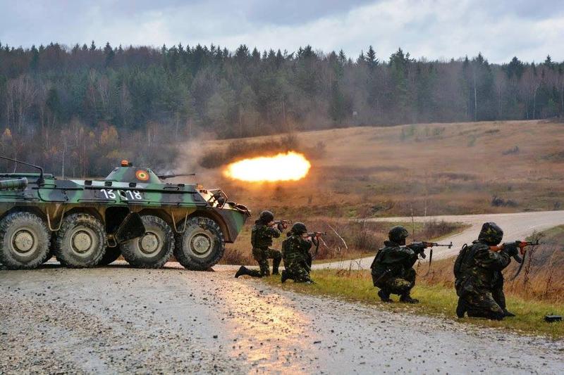 Soldati romani intr-un exercitiu militar, Foto: MApN - Nicusor Comanescu