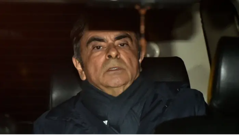 Carlos Ghosn plecand de la o intalnire cu avocatii sai, inainte de a fi re-arestat, Foto: FT.com
