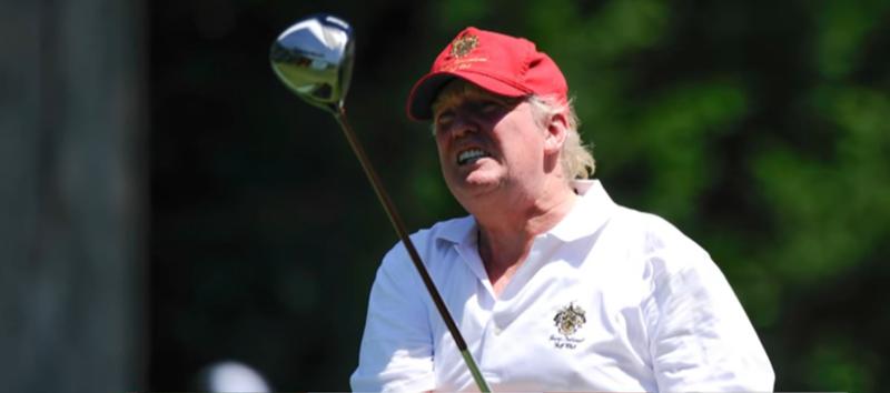 Trump joacă golf, Foto: Captura YouTube