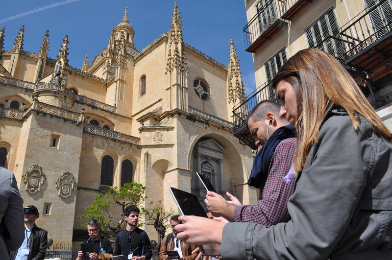 Guías turísticas con realidad aumentada, Foto: Hotnews