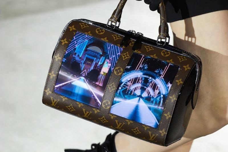 Geanta Louis Vuitton cu ecrane flexibile, Foto: Captura YouTube - Tech World