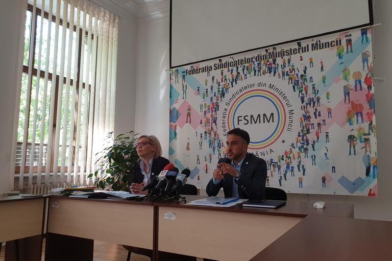 Mihaela Duna si Alexandru Ionică - Federatia Sindicatelor din Ministerul Muncii, Foto: Hotnews