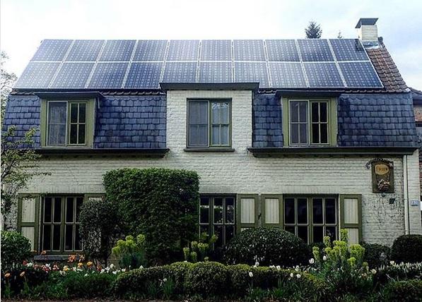 Casa cu panouri fotovoltaice, Foto: HotNews / C.P.