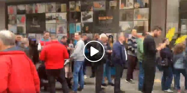 Coada la Bruxelles, la vot, Foto: Captura Facebook