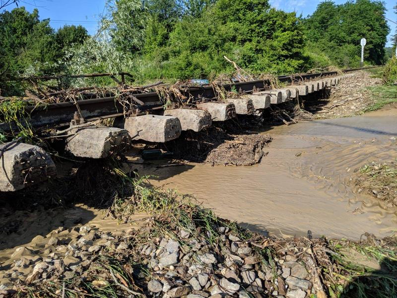 Terasament spalat in zona Prunisor, Foto: CFR Infrastructura