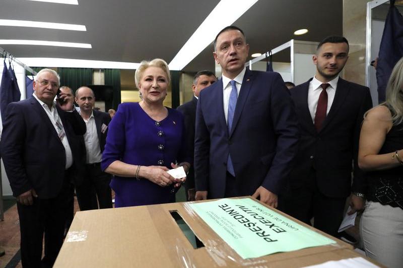 Dancila si Mihai Fifor, Foto: Hotnews