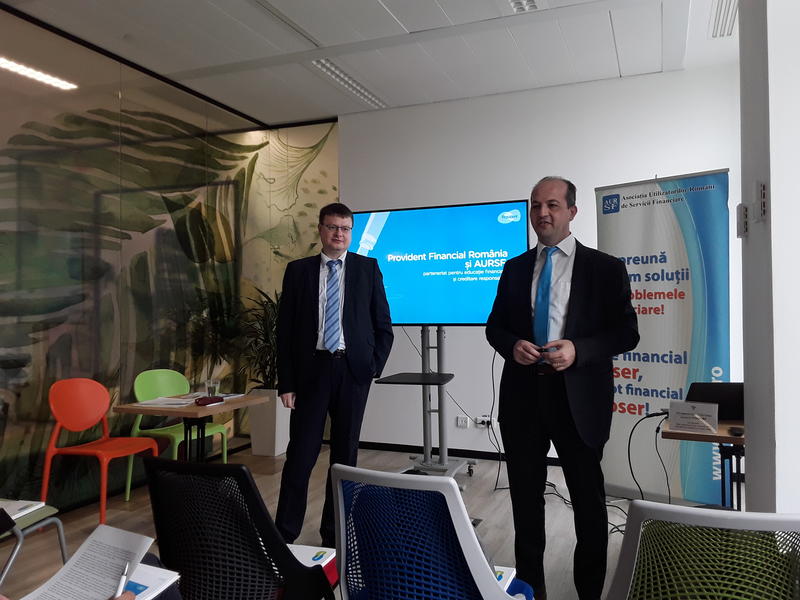 Imagine de la conferinta de joi a AURSF si Provident, Foto: Hotnews