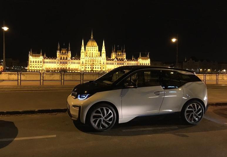 BMW i3 si Parlamentul Ungariei din Budapesta, Foto: Adrian Mitrea