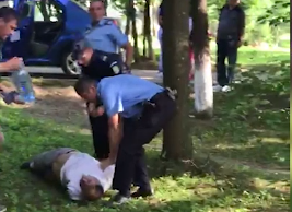 barbatul a intrat in coma dupa interventia jandarmilor, Foto: Captura video
