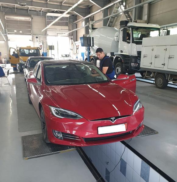 masina electrica, Foto: Registrul Auto Roman