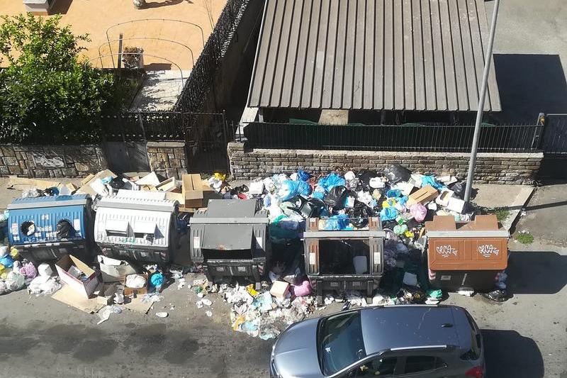 Gunoaie in Roma, Foto: Hotnews