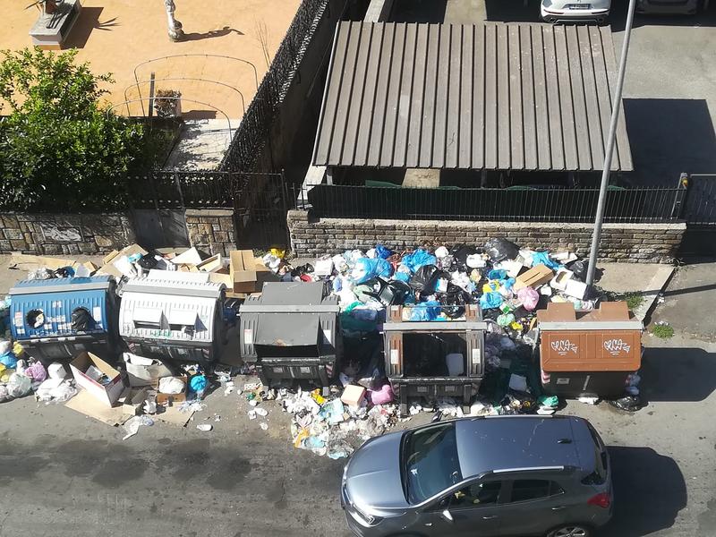 Gunoaie in Roma, Foto: Hotnews