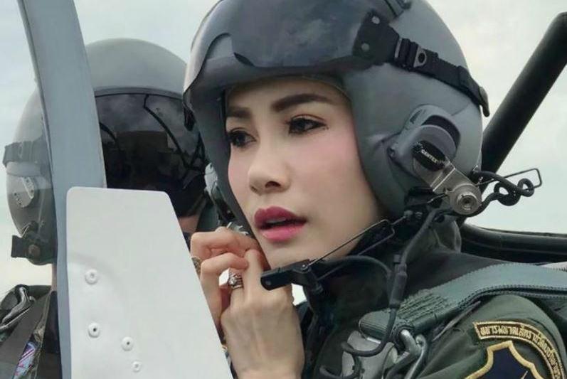 Sineenat Wongvajirapakdi, Foto: Casa Regala din Thailanda