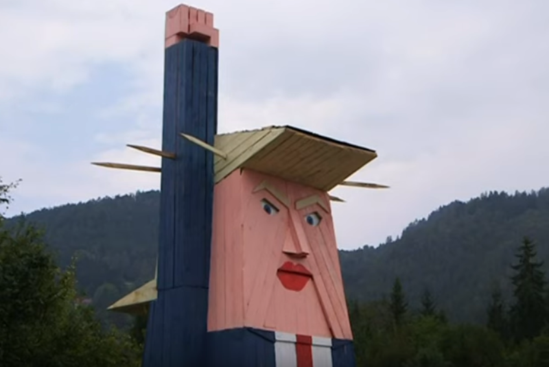 statuie Trump in Slovenia, Foto: Captura video