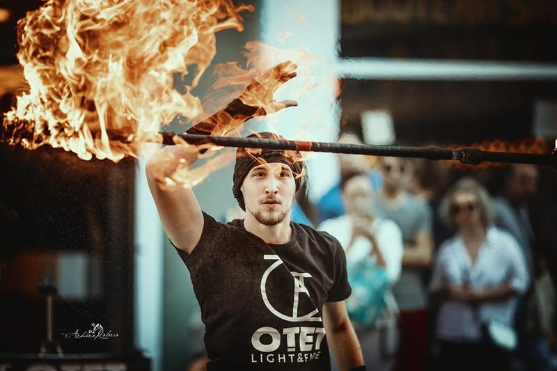 Oțet Light and Fire la Art in the Street, Foto: Fapte
