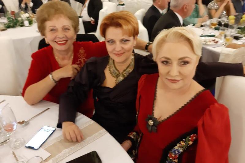 Dancila, la nunta (sursa foto- facebook) , Foto: Hotnews