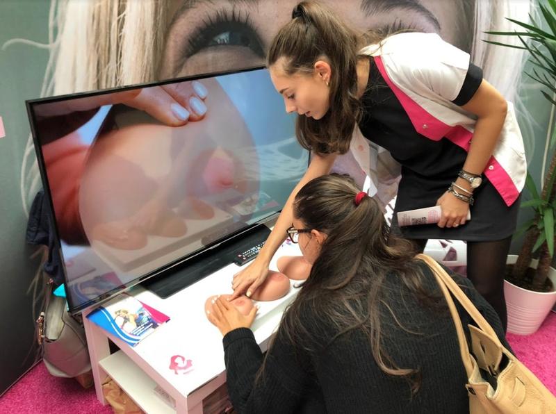 Are nevoie de tine. Vorbeste cu ea!, Foto: Hotnews