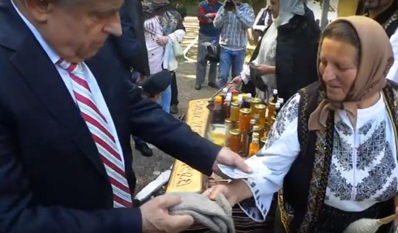 Petre Daea la Targul Fabricat in Vrancea, Foto: Captura YouTube