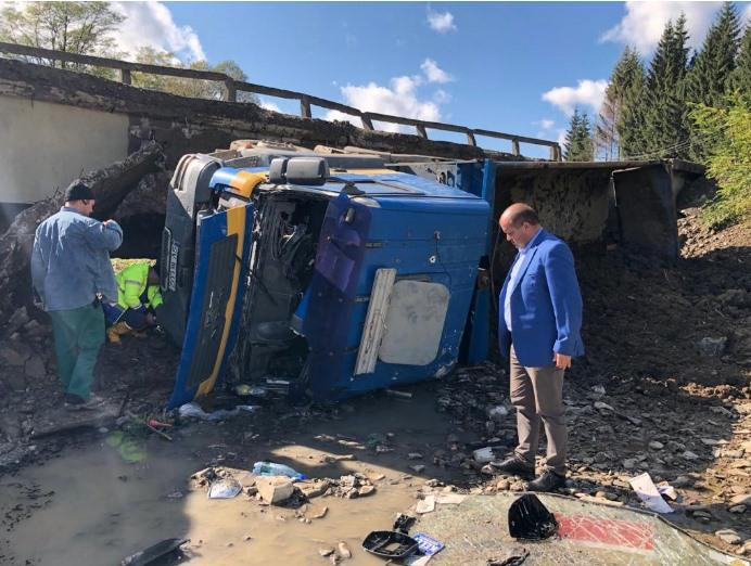 pod surpat Suceava, Foto: newsbucovina.ro