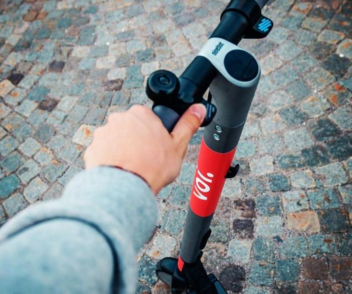 Trotineta electrica, Foto: Facebook - VOI Scooters