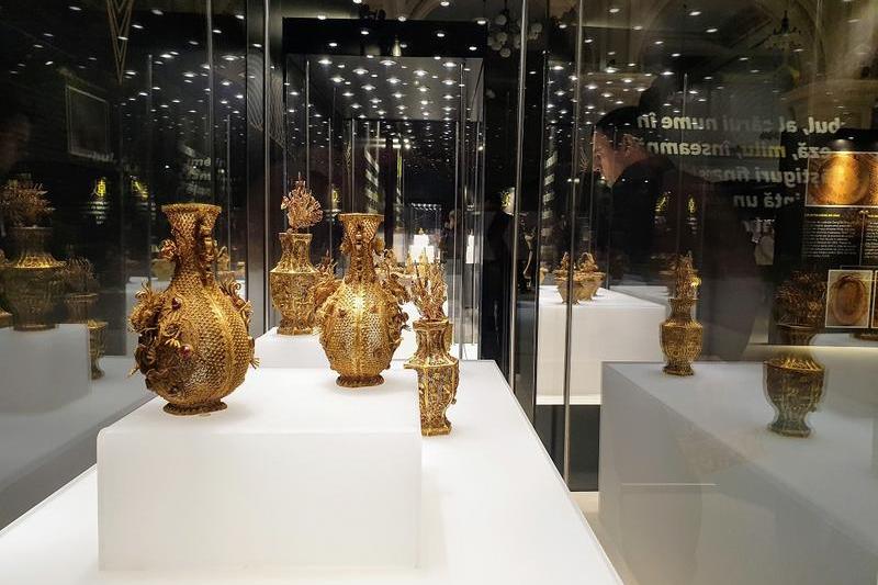 Expozitia de obiecte chinezesti din aur de la Muzeul National de Istorie, Foto: Hotnews