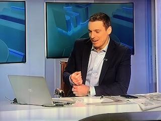 Mircea Badea rade in emisiune, Foto: Captura de ecran