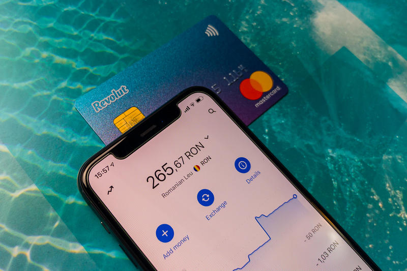 Revolut aplicatie card, Foto: Hotnews