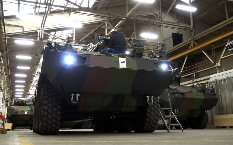 Transportoarele blindate Piranha 5 in fabrica din Elvetia, Foto: Hotnews