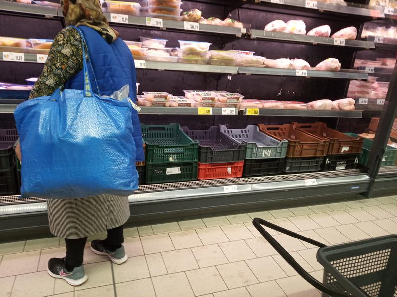 Romani la cumparaturi de coronavirus, Foto: Hotnews