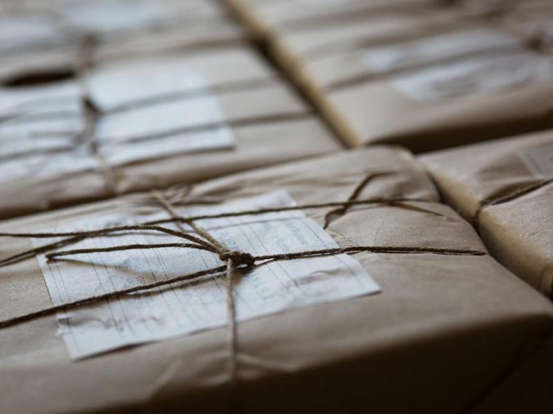 Colet, Foto: Posta Romana