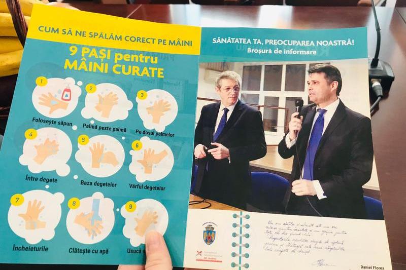 Fluturas cu poza primarului Daniel Florea, Foto: Mădălina Chiţac