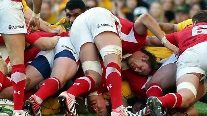 Faza dintr-un meci de rugby, Foto: Hotnews