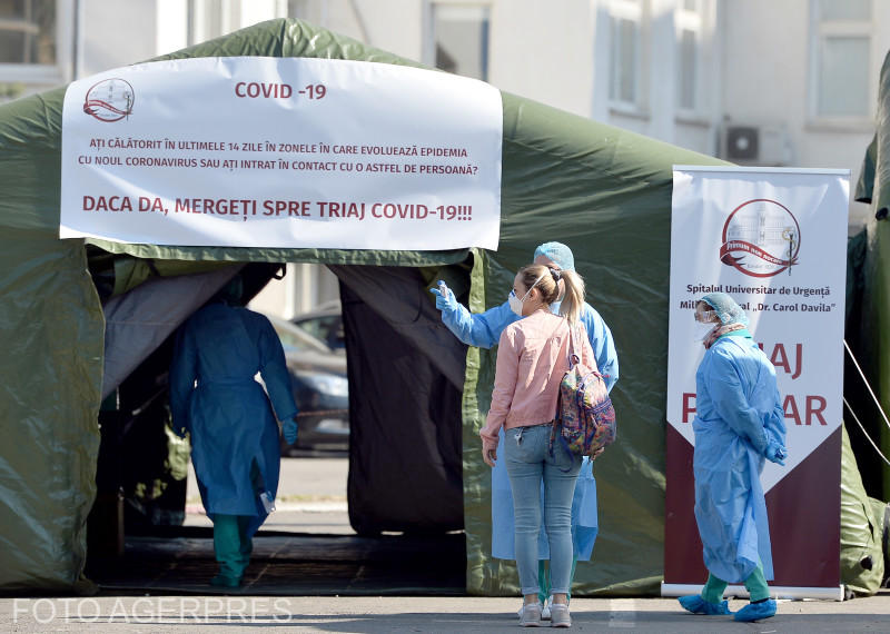 Rezidentii ajuta medicii in criza coronavirusului, Foto: Agerpres