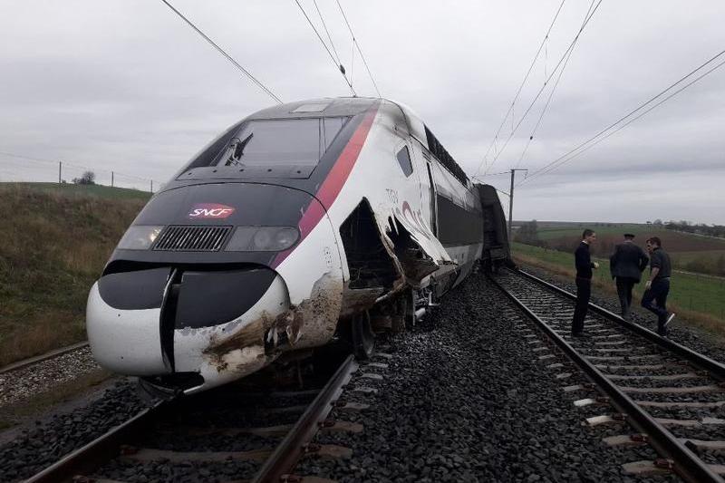 TGV deraiat, Foto: Julien Rafin