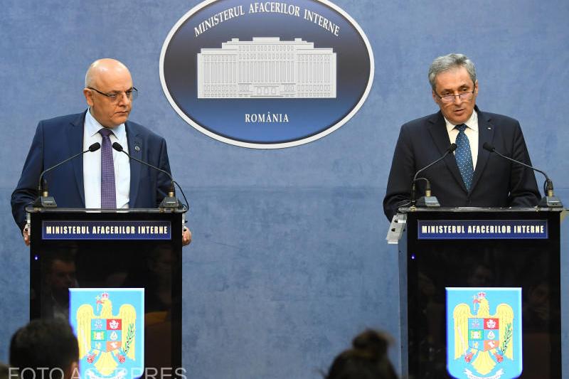 Raed Arafat si Marcel Vela, Foto: AGERPRES