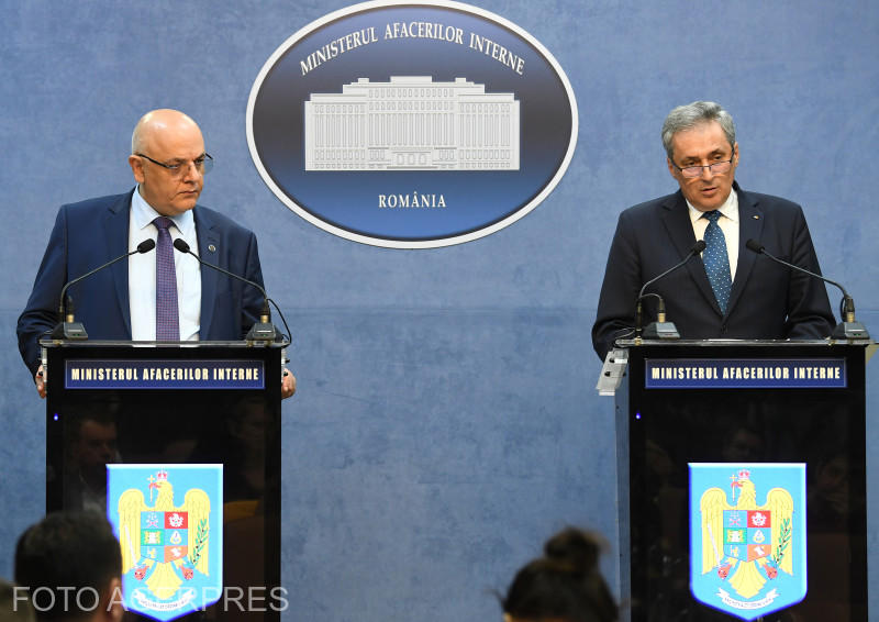 Raed Arafat si Marcel Vela, Foto: AGERPRES