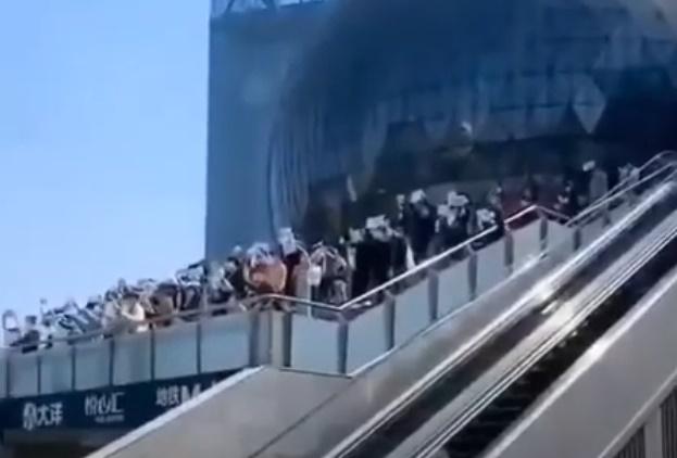 Proteste la Wuhan, Foto: youtube.com