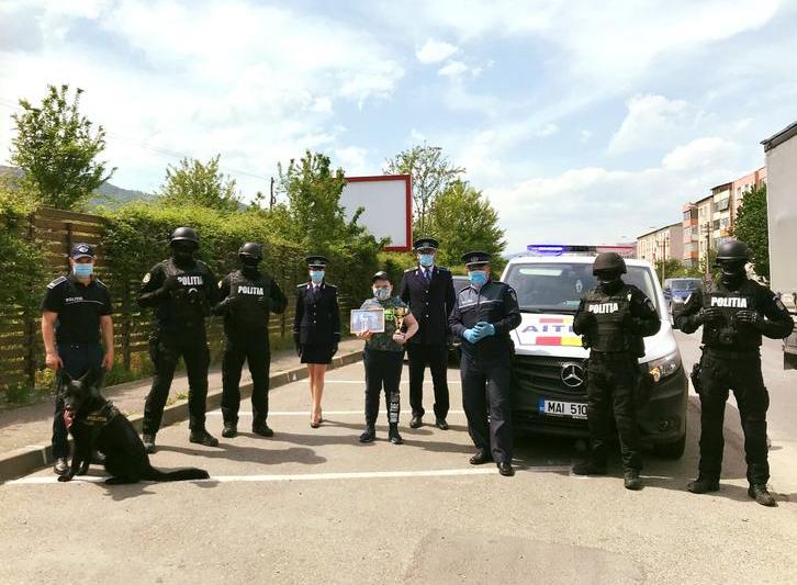 Gest emotionant, Foto: Politia Romana