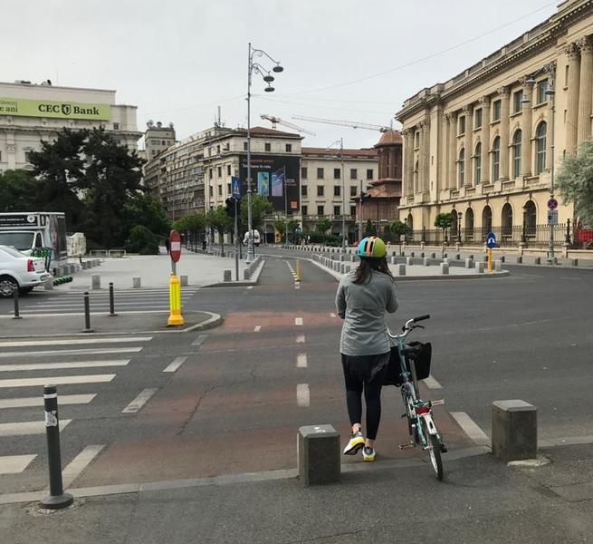 Biciclist pe Calea Victoriei, Foto: Hotnews