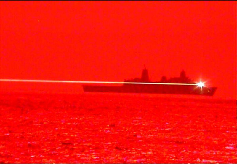 Test cu arma laser in Pacific, Foto: US Navy