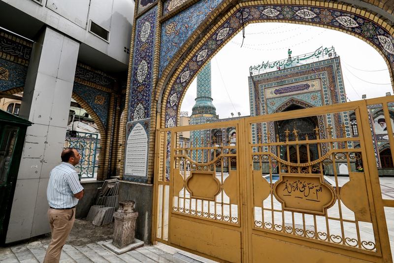 Coronavirus Iran, moschee inchisa, Foto: ATTA KENARE / AFP / Profimedia