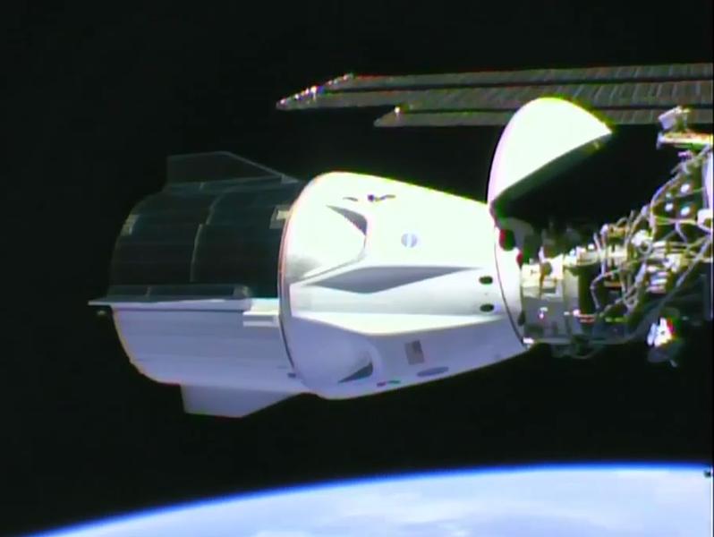 Capsula SpaceX, cuplata la ISS, Foto: Captura YouTube